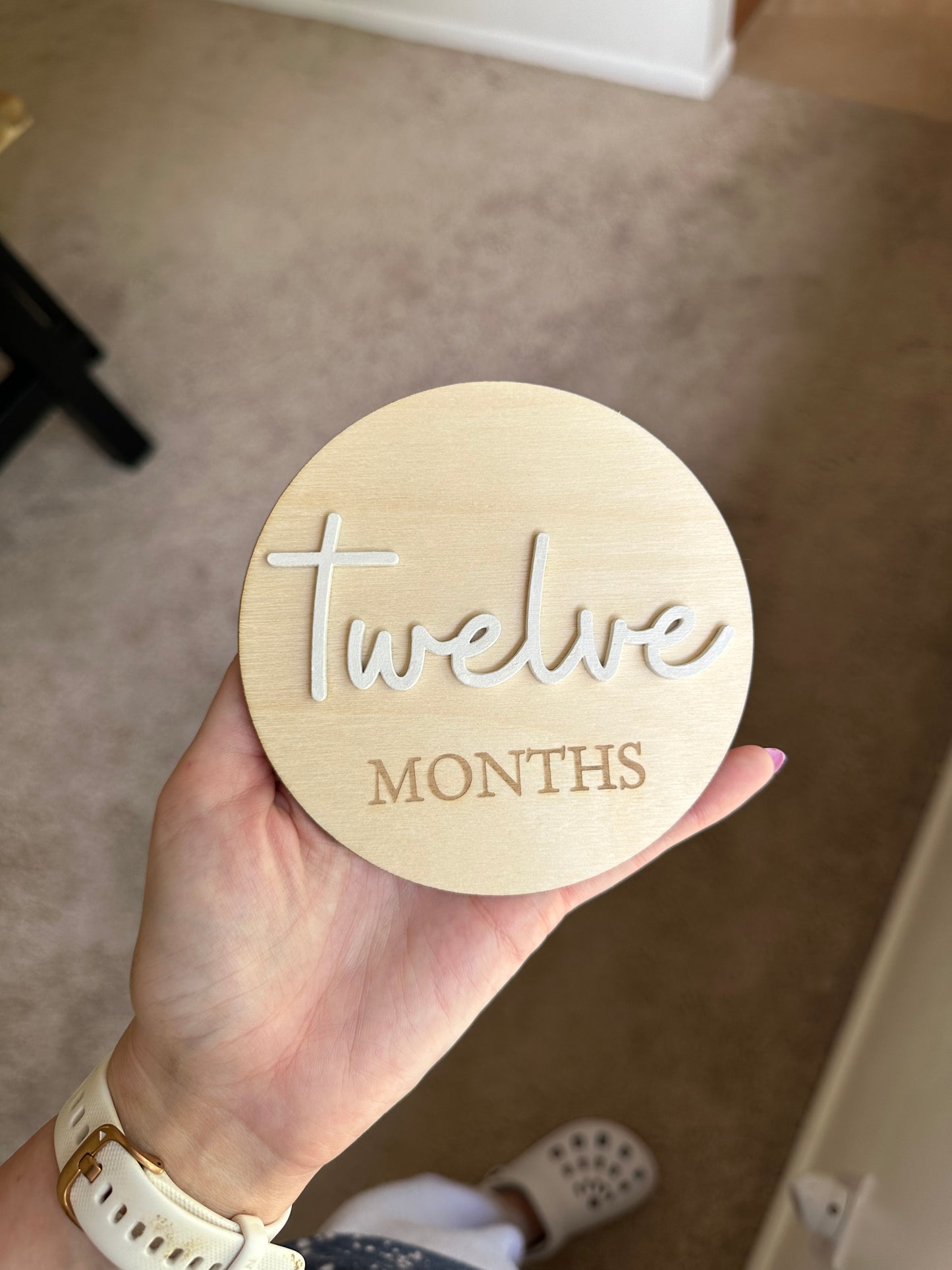 Baby monthly milestone signs